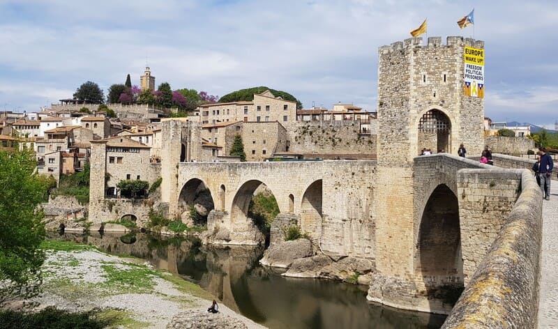 Besalu