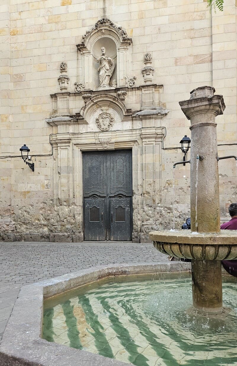 Plaza neri