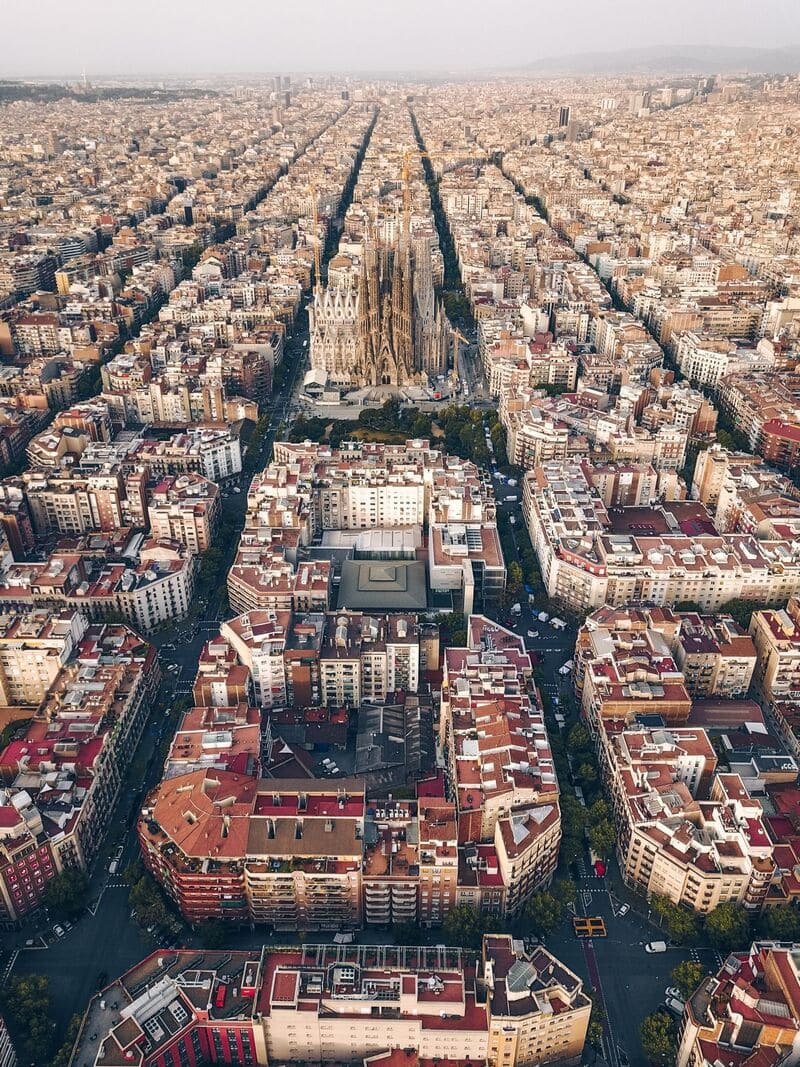 Barcelona sagrada familia aerial