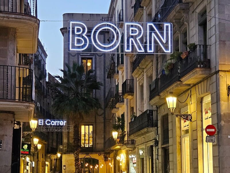 Top 24 Things to Do in El Born (+ Some Unique Finds!)