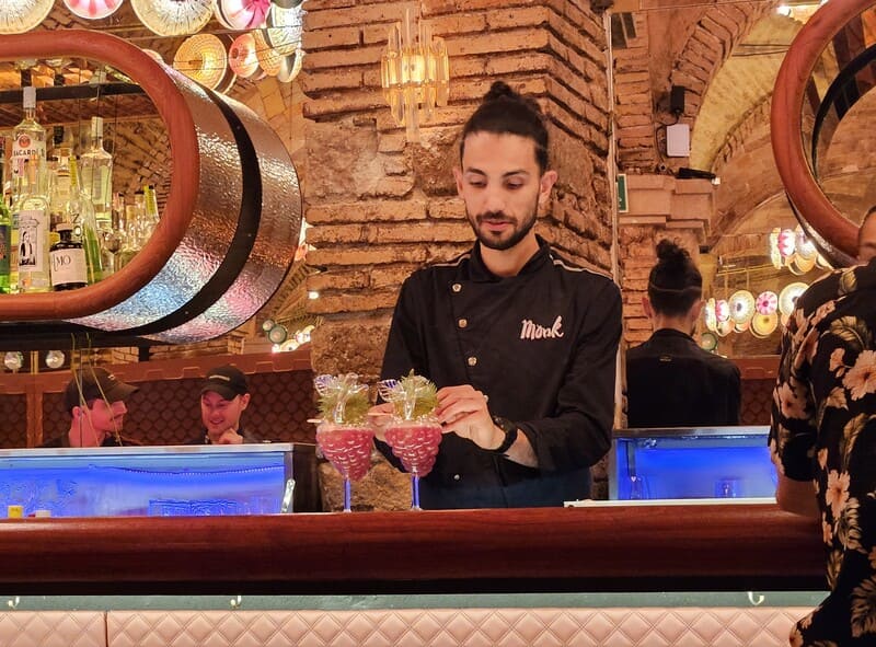 Monk bar