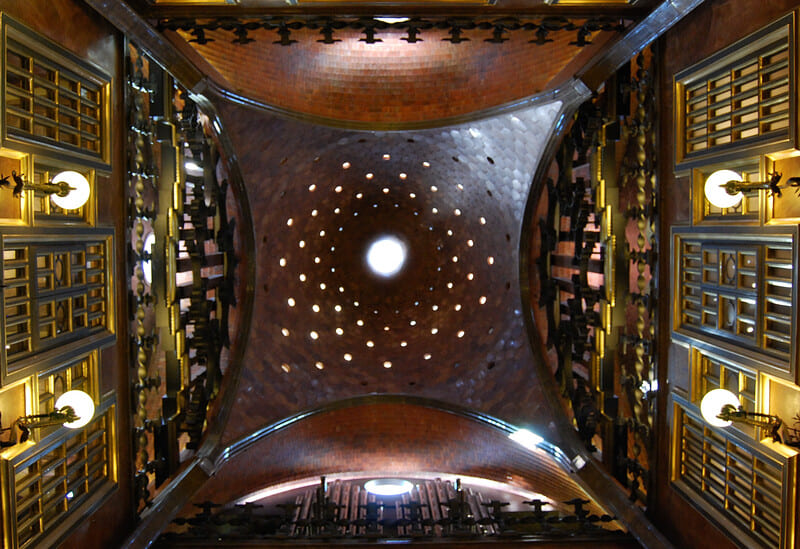 18 Things to Do and See in El Raval, the Most Surprising Corner of Old Barcelona