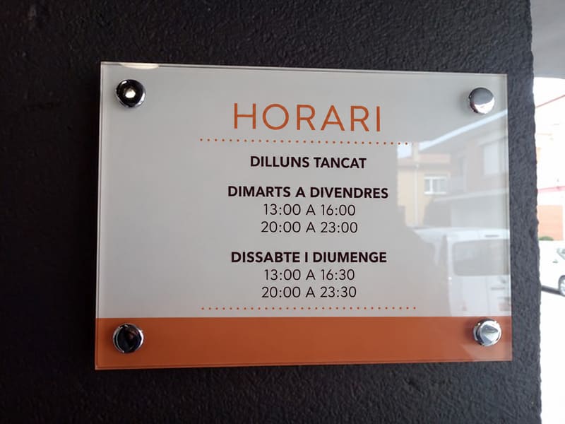 Restaurant opening time barcelona
