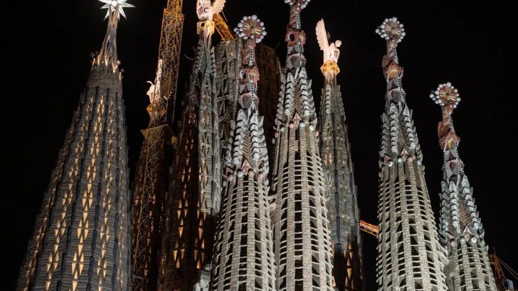 13 Things Tourists Get Completely Wrong About Sagrada Família